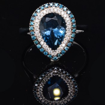 Λευκόχρυσο δαχτυλίδι Κ18 με London Blue Topaz και διαμάντια