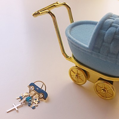 Χρυσή παραμάνα Κ9 με σμάλτο