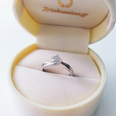 Λευκόχρυσο μονόπετρο δαχτυλίδι Κ14 με ζιργκόν