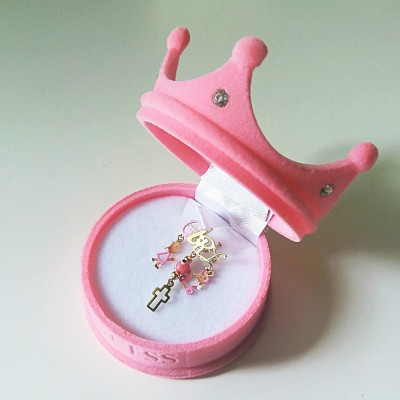 Χρυσή παραμάνα Κ9 με σμάλτο