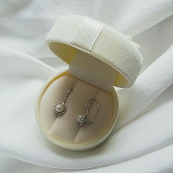 Λευκόχρυσα σκουλαρίκια Κ14 με μαργαριτάρια και ζιργκόν