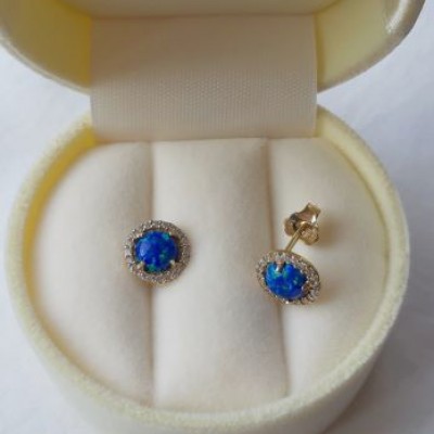 Χρυσά σκουλαρίκια Κ14 με συνθετικό οπάλιο