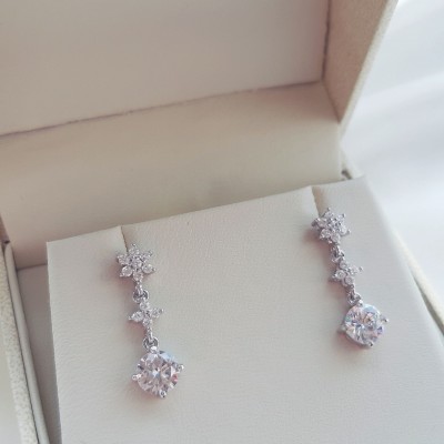 Ασημένια σκουλαρίκια 925 με ζιργκόν