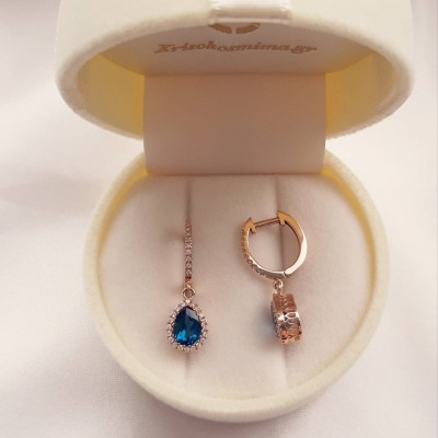 Σκουλαρίκια από ροζ χρυσό Κ18 με London Blue Topaz και διαμάντια