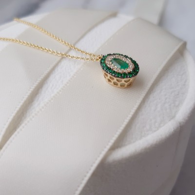 Χρυσό κολιέ Κ18 με σμαράγδια και διαμάντια