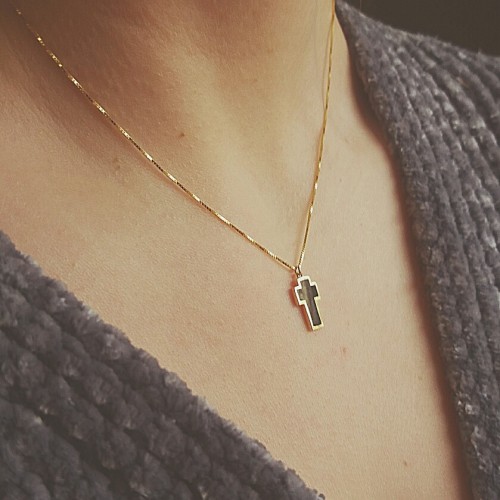 Χρυσό κολιέ Κ14 με σμάλτο