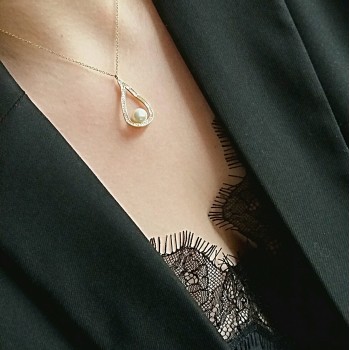 Χρυσό κολιέ Κ14 με μαργαριτάρι