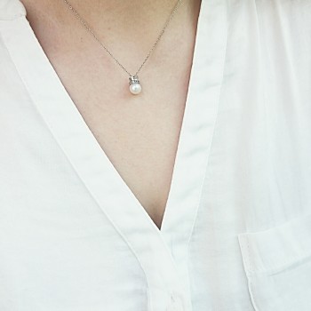 Λευκόχρυσο κολιέ Κ14 με μαργαριτάρι