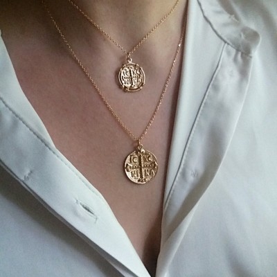 Ασημένιο κωνσταντινάτο φυλαχτό 925 σε ροζ χρώμα με αλυσίδα