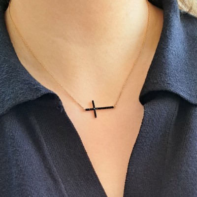 Ασημένιο κολιέ με σταυρό 925 σε ροζ χρώμα