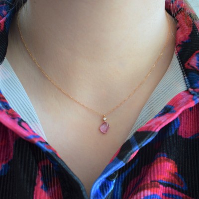 Κολιέ από ροζ χρυσό Κ18 με ζαφείρι και διαμάντι