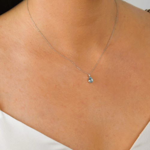 Λευκόχρυσο κολιέ Κ18 με Swiss Blue Topaz και διαμάντι