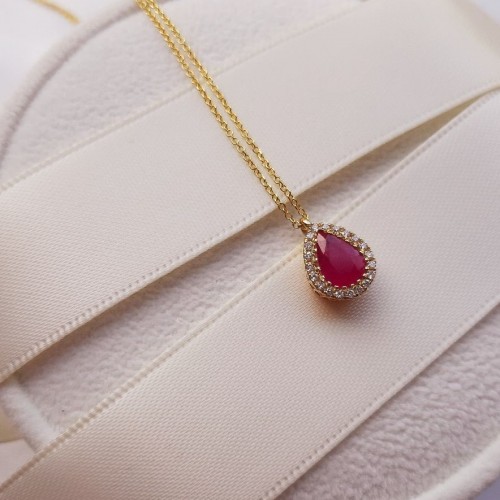 Χρυσό κολιέ σταγόνα Κ18 με ρουμπίνι και διαμάντια