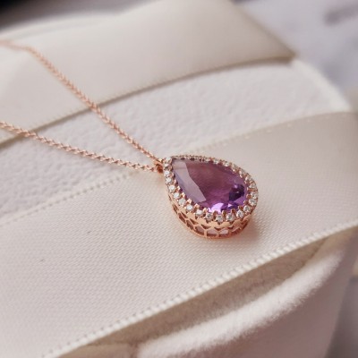 Κολιέ σταγόνα από ροζ χρυσό Κ18 με αμέθυστο και διαμάντια