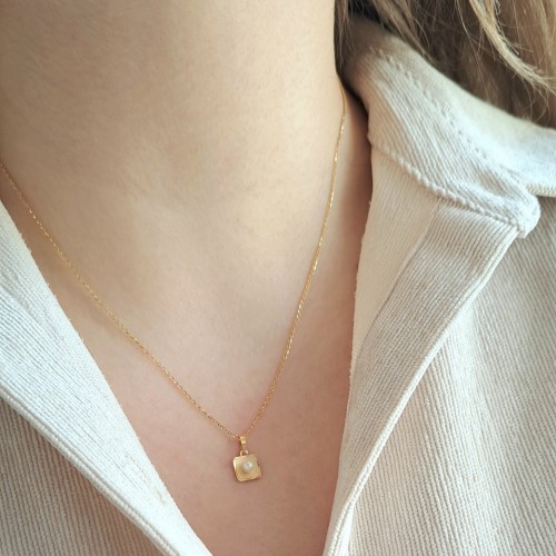 Χρυσό τετράγωνο μενταγιόν Κ14 με αλυσίδα