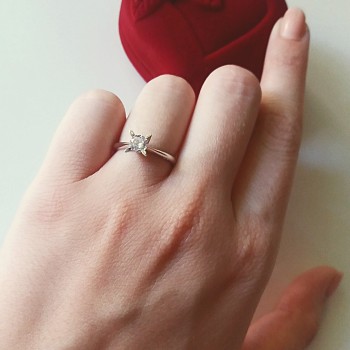 Λευκόχρυσο μονόπετρο δαχτυλίδι Κ14 με ζιργκόν