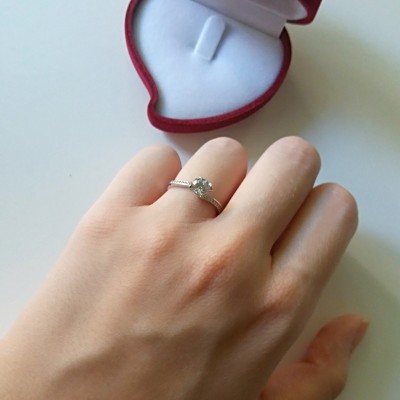 Λευκόχρυσο μονόπετρο δαχτυλίδι  Κ14