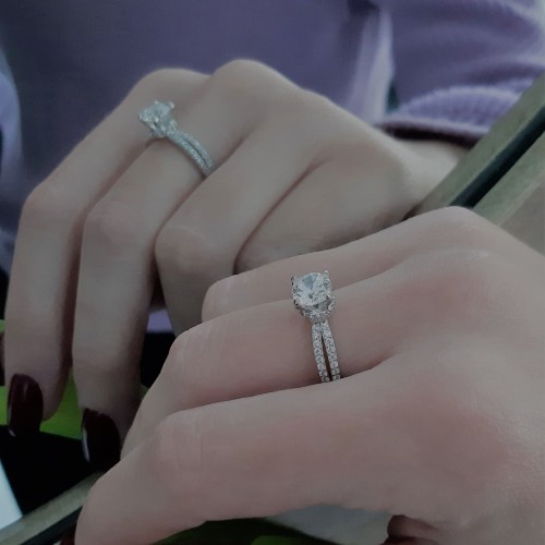 Λευκόχρυσο μονόπετρο δαχτυλίδι Κ14 με ζιργκόν