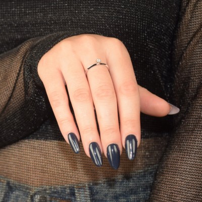 Μονόπετρο λευκόχρυσο δαχτυλίδι Κ18 με διαμάντι