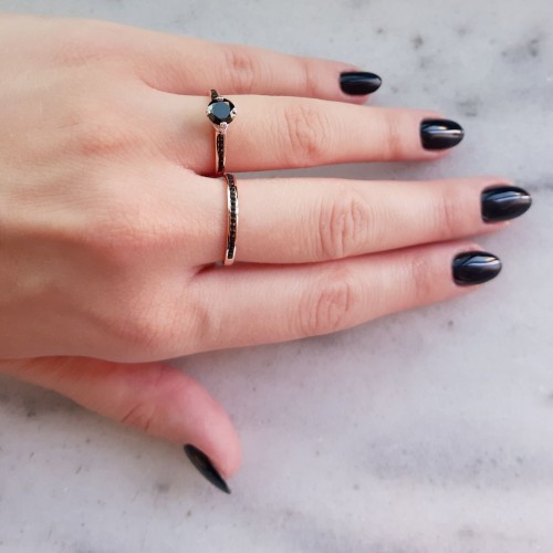 Ροζ χρυσό μονόπετρο δαχτυλίδι Κ14 με μαύρα ζιργκόν