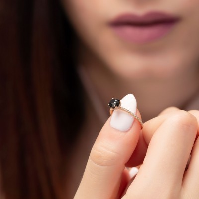 Μονόπετρο δαχτυλίδι από ροζ χρυσό Κ18 με black diamond
