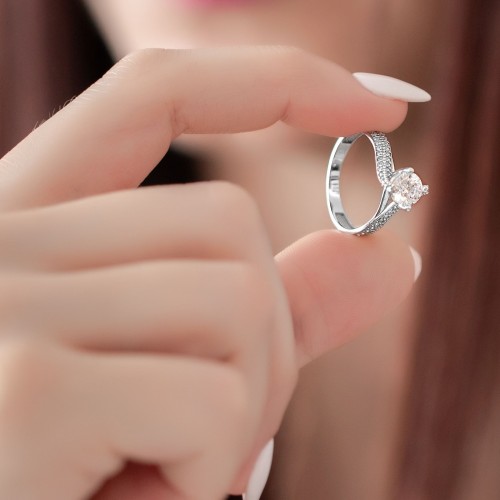 Λευκόχρυσο δαχτυλίδι μονόπετρο Κ14