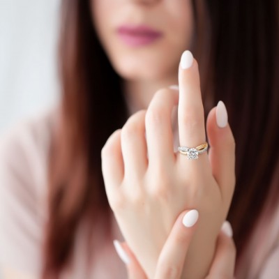 Χρυσό δαχτυλίδι μονόπετρο Κ9