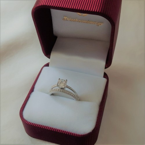 Λευκόχρυσο μονόπετρο δαχτυλίδι Κ9 με ζιργκόν