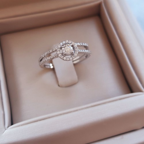 Λευκόχρυσο διπλό δαχτυλίδι Κ18 με διαμάντια