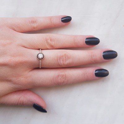 Ροζ χρυσό μονόπετρο δαχτυλίδι Κ14 με μαύρα ζιργκόν