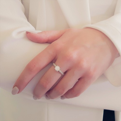 Λευκόχρυσο μονόπετρο δαχτυλίδι  Κ9