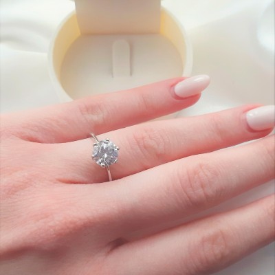 Λευκόχρυσο μονόπετρο δαχτυλίδι Κ14 με ζιργκόν