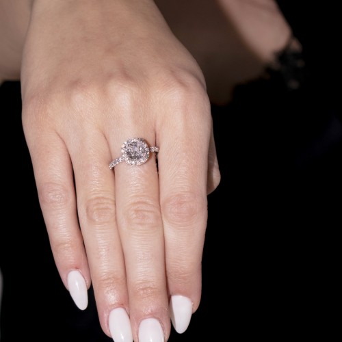 Λευκόχρυσο μονόπετρο δαχτυλίδι cushion Κ14