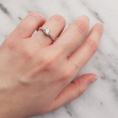 Λευκόχρυσο μονόπετρο δαχτυλίδι Κ14 με ζιργκόν