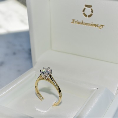 Χρυσό μονόπετρο δαχτυλίδι Κ18 με μοϊσανίτη