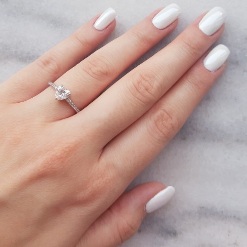 Λευκόχρυσο μονόπετρο δαχτυλίδι Κ14 με ζιργκόν