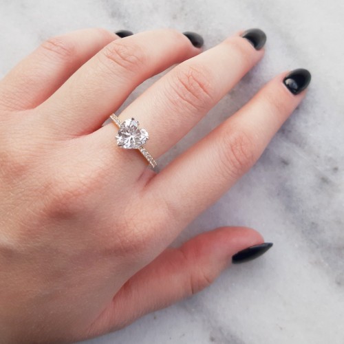 Χρυσό μονόπετρο δαχτυλίδι καρδιά Κ14 με ζιργκόν