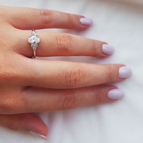 Λευκόχρυσο μονόπετρο δαχτυλίδι Κ14 με ζιργκόν