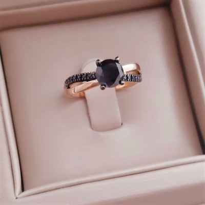 Μονόπετρο δαχτυλίδι από ροζ χρυσό Κ18 με black diamonds