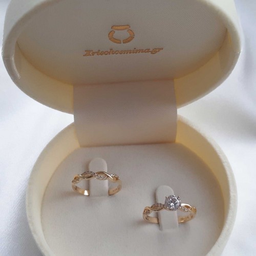 Χρυσό δαχτυλίδι μονόπετρο και σειρέ Κ14 με ζιργκόν