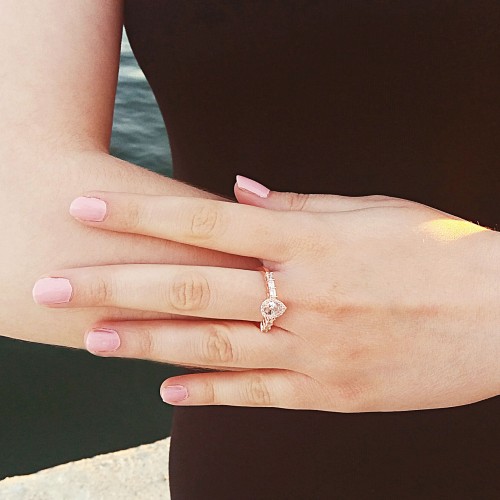 Ασημένιο μονόπετρο δαχτυλίδι 925 σε ροζ χρώμα με ζιργκόν