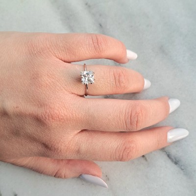 Ασημένιο μονόπετρο δαχτυλίδι 925 με ζιργκόν