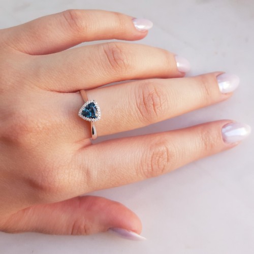 Λευκόχρυσο σετ κοσμημάτων Κ18 με London Blue Topaz και διαμάντια