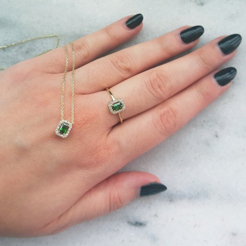 Χρυσό δαχτυλίδι ροζέτα Κ14 με πράσινο ζιργκόν στο κέντρο