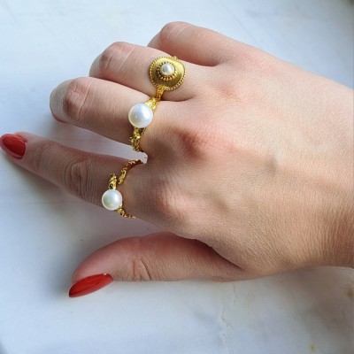 Ασημένιο επιχρυσωμένο δαχτυλίδι 925 με πέρλα