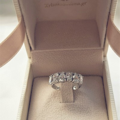 Λευκόχρυσο σειρέ δαχτυλίδι Κ14 με ζιργκόν