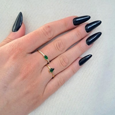 Χρυσό δαχτυλίδι Κ14 με πράσινο οβάλ ζιργκόν